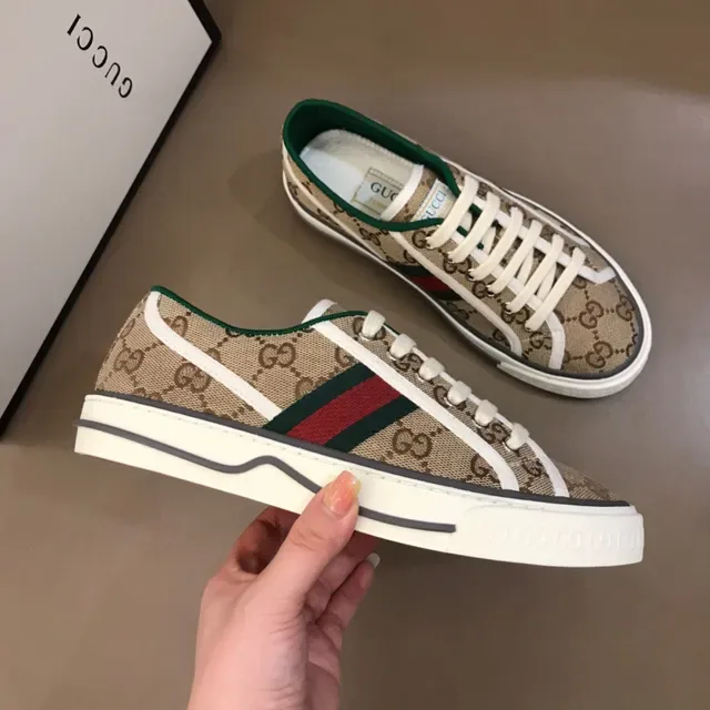 Sneakers Gucci Tennis 1977 Beige GG Monogram Web Stripe Lifestyle 6