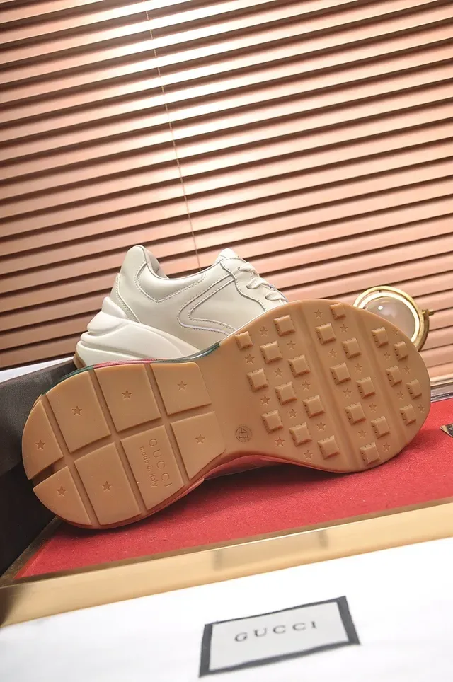 Gucci Tennis 1977 Sneakers Lifestyle Off-White Noir Rouge Rayure Web 5