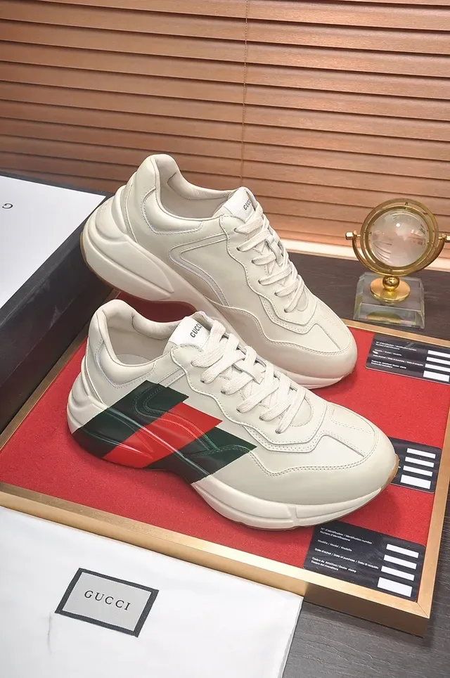 Gucci Tennis 1977 Sneakers Lifestyle Off-White Noir Rouge Rayure Web 6
