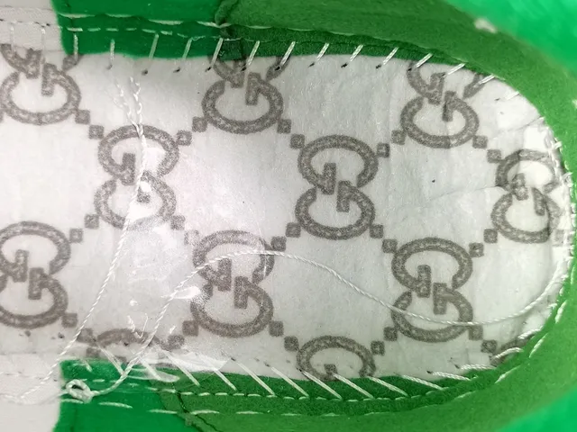Gucci Tennis 1977 White and Green Lifestyle Sneakers 2