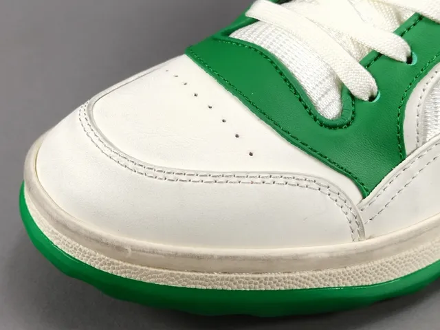 Gucci Tennis 1977 White and Green Lifestyle Sneakers 9