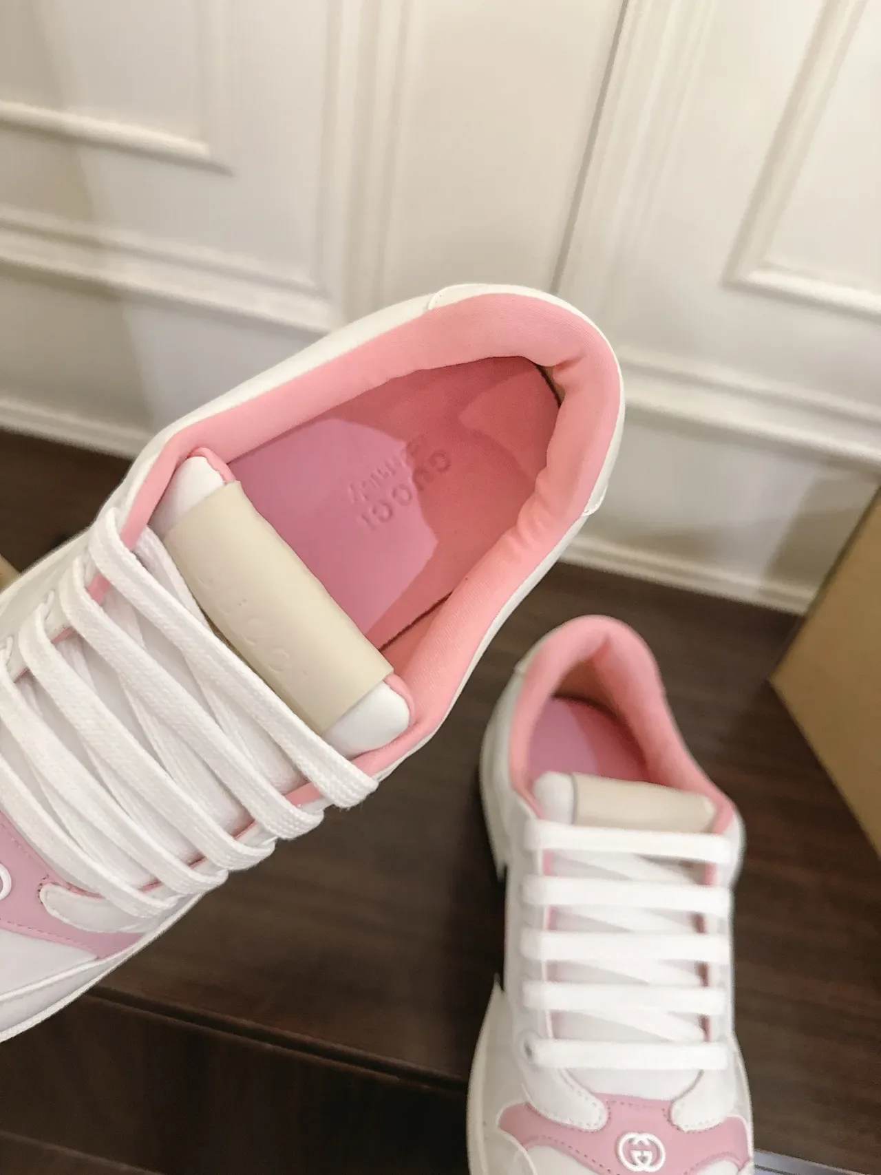 Gucci Tennis 1977 White and Pink Web Stripe Lifestyle Sneakers 4
