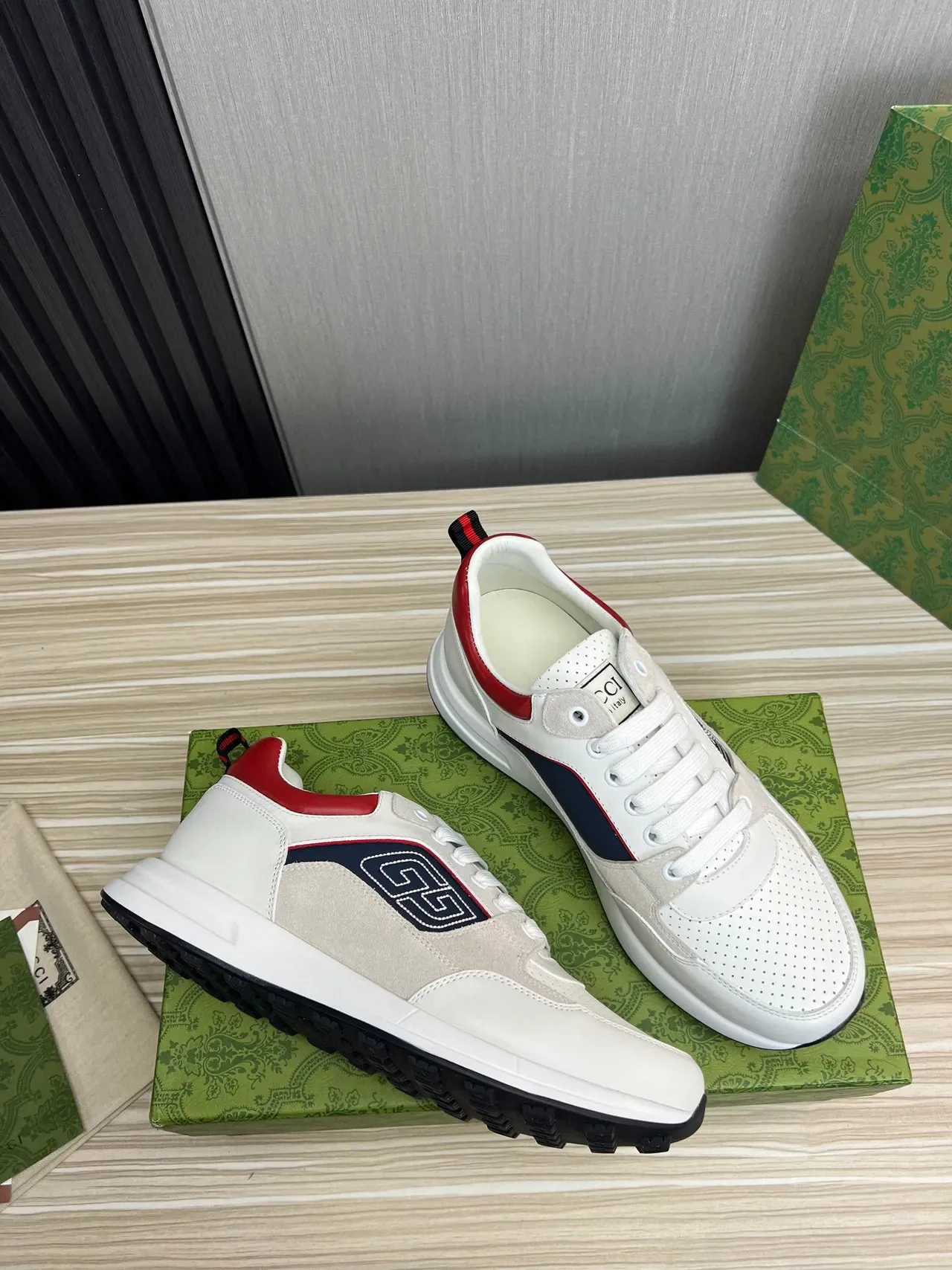 Gucci Tennis 1977 White Beige Navy Red Lifestyle Sneakers 4