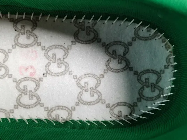 Gucci Tennis 1977 White Green Red Web Stripe Lifestyle Sneakers 4