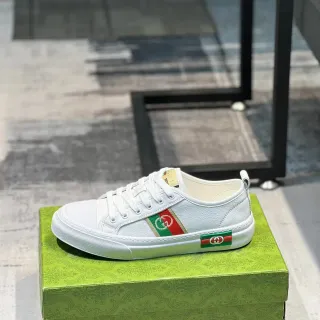 Gucci White Green Leather Upper Web Stripe Side Panel Lifestyle Sneakers