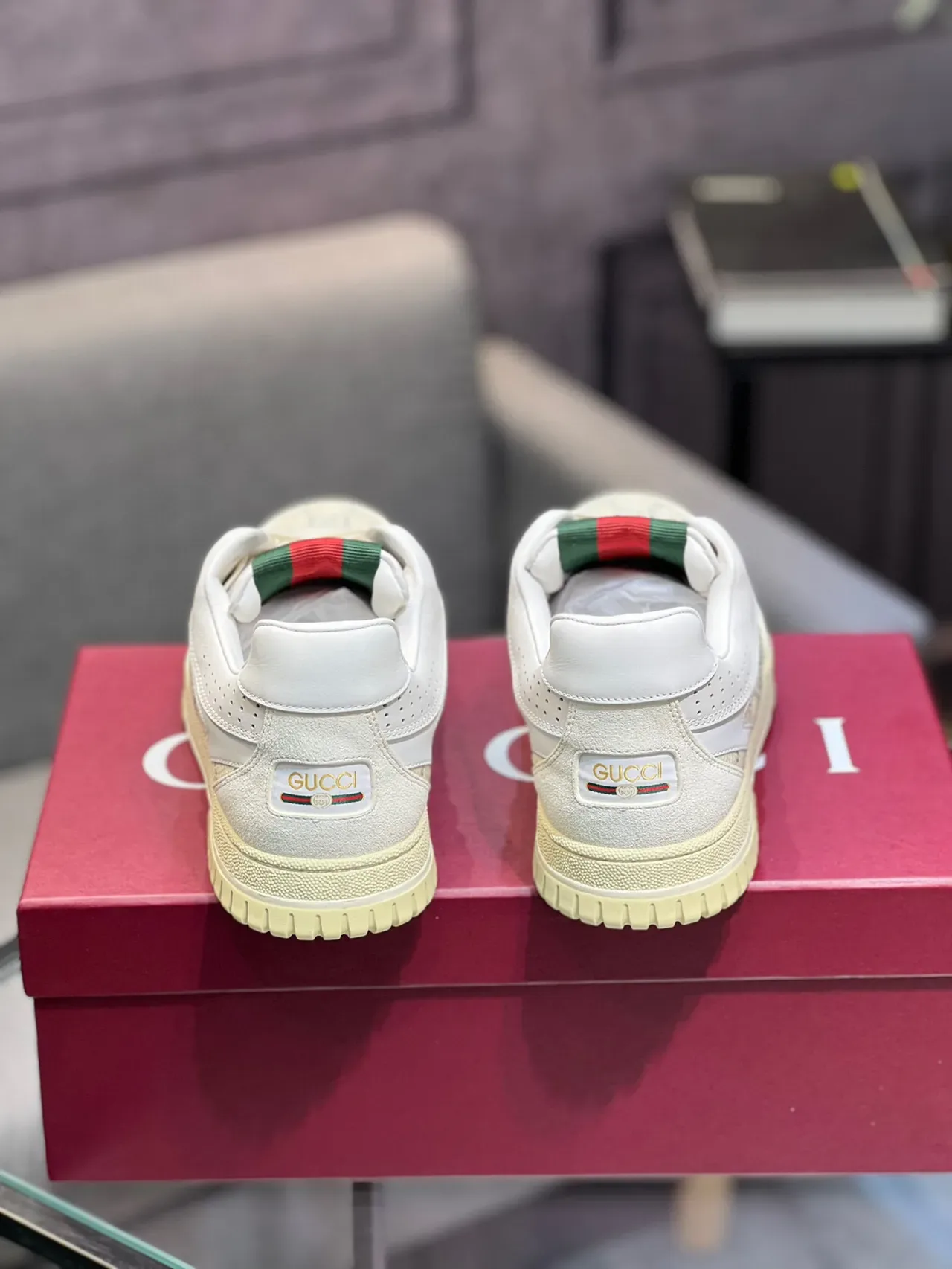 Gucci Chaussures Lifestyle Blanches Vertes Monogrammées Tige en Maille Bande Web Tab de Talon 5