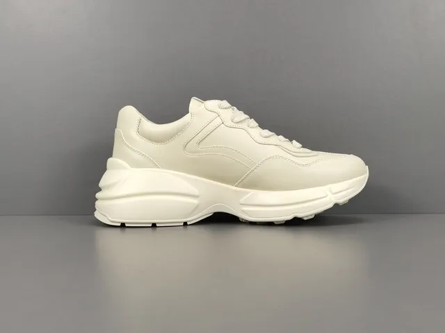Gucci White Pink Sole Leather Upper Chunky Sneakers 18