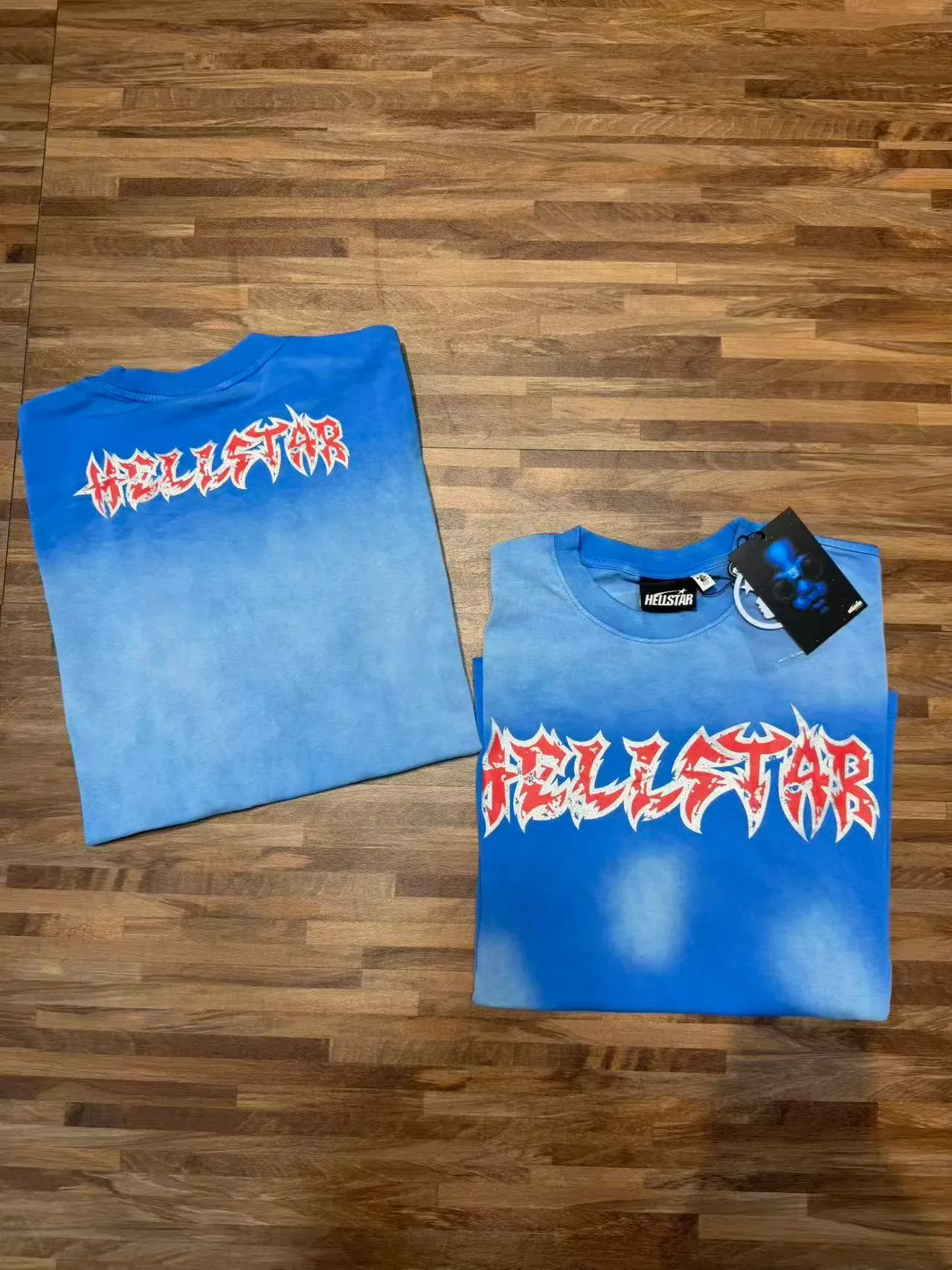 Camiseta oversized Hellstar con estampado gráfico de salpicaduras de lejía 12