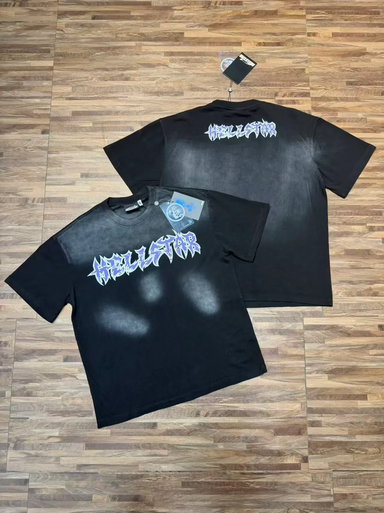 Camiseta oversized Hellstar con estampado gráfico de salpicaduras de lejía 14