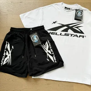 تي شيرت Hellstar أبيض وأسود بطبعة جرافيك قصة أوفرسايز