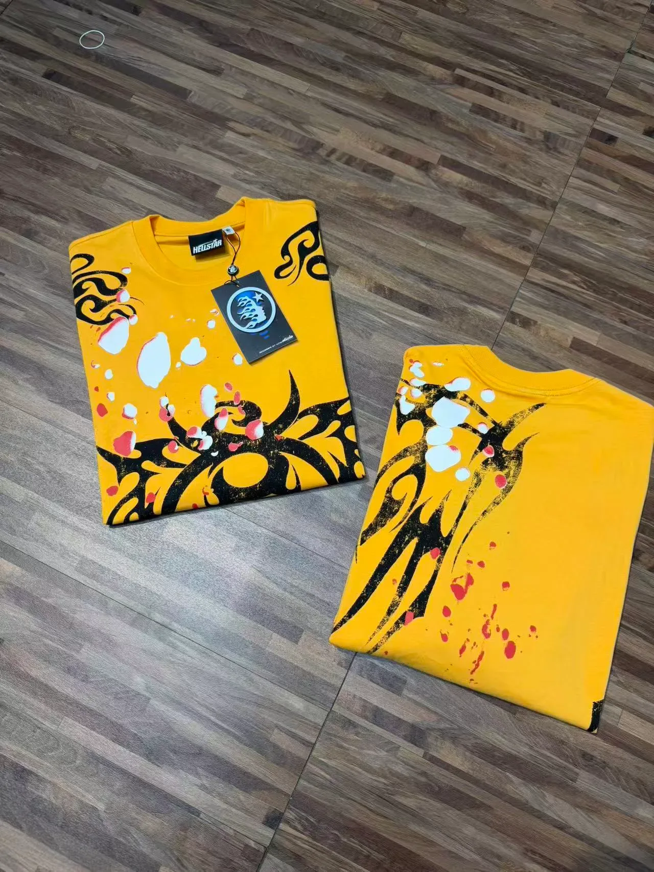 HELSTAR Graphic Tribal Print Yellow Long-Sleeve T-Shirt 7