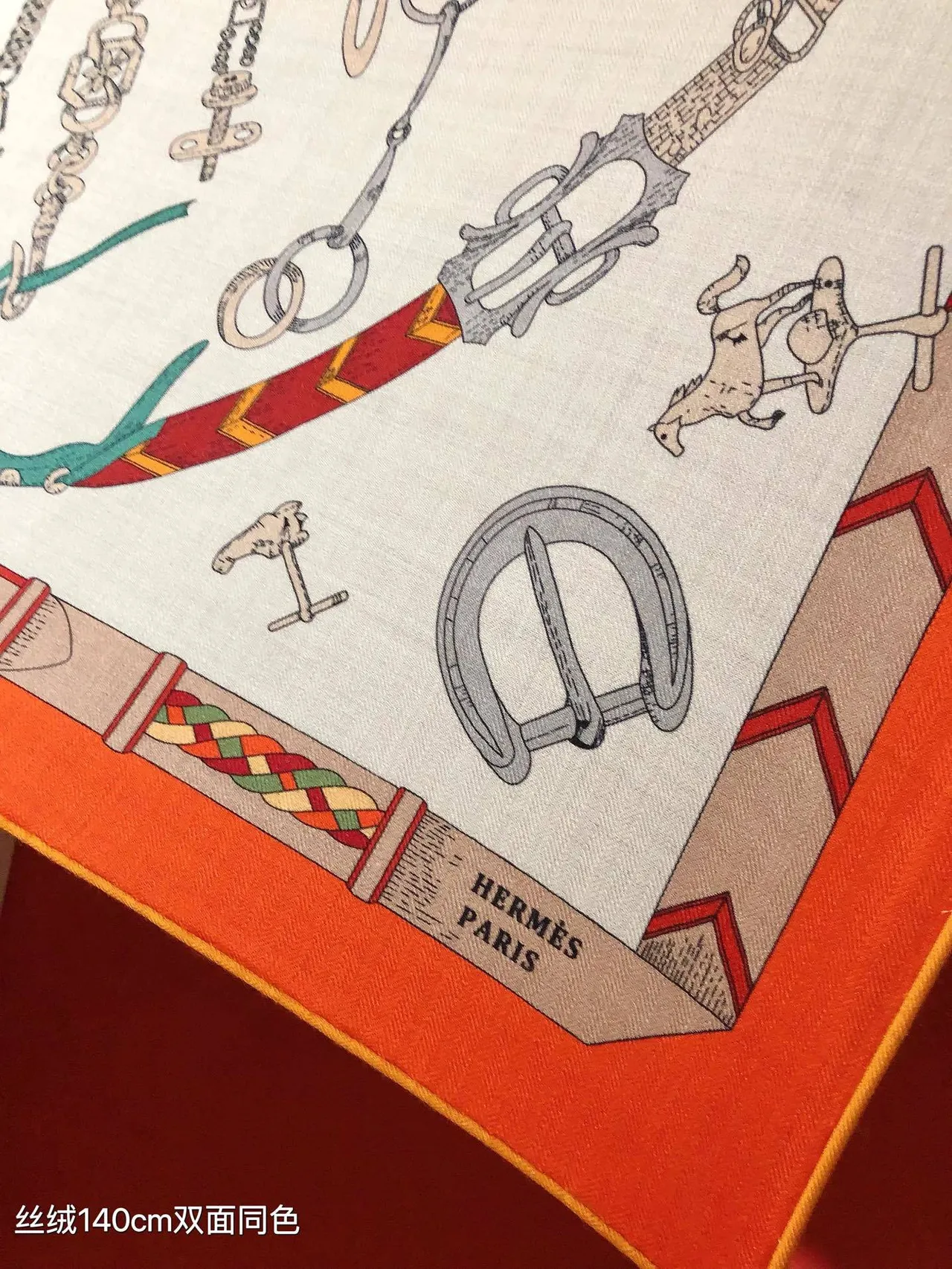 Hermès Beige Orange Motif Équestre Imprimé Double Face Soie Foulard 6