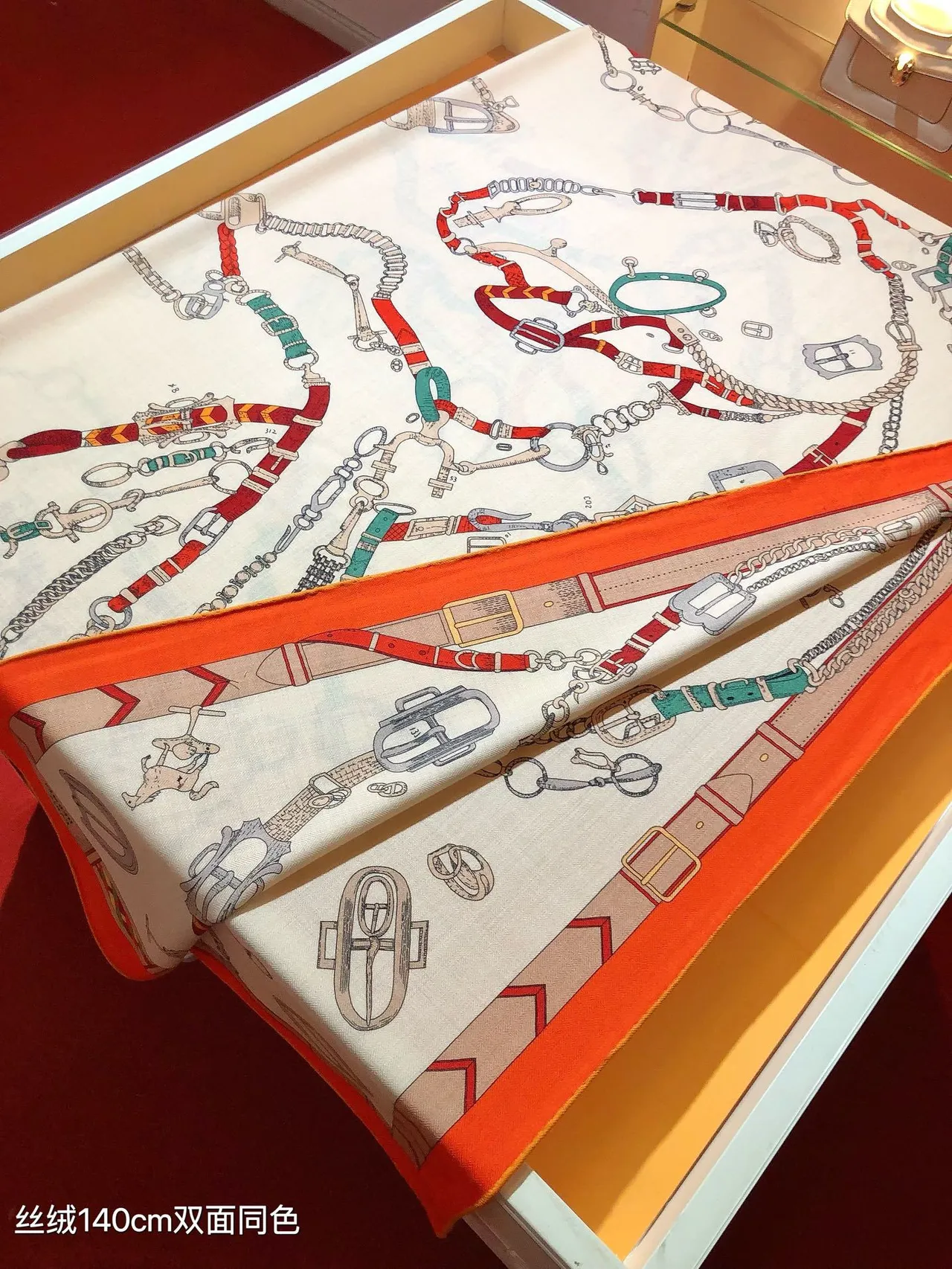Hermès Beige Orange Motif Équestre Imprimé Double Face Soie Foulard 7
