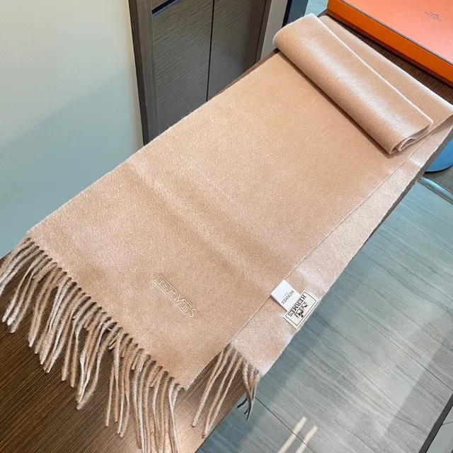 Hermès Beige Soft Texture Frayed Edge Finish Cashmere Scarf 7