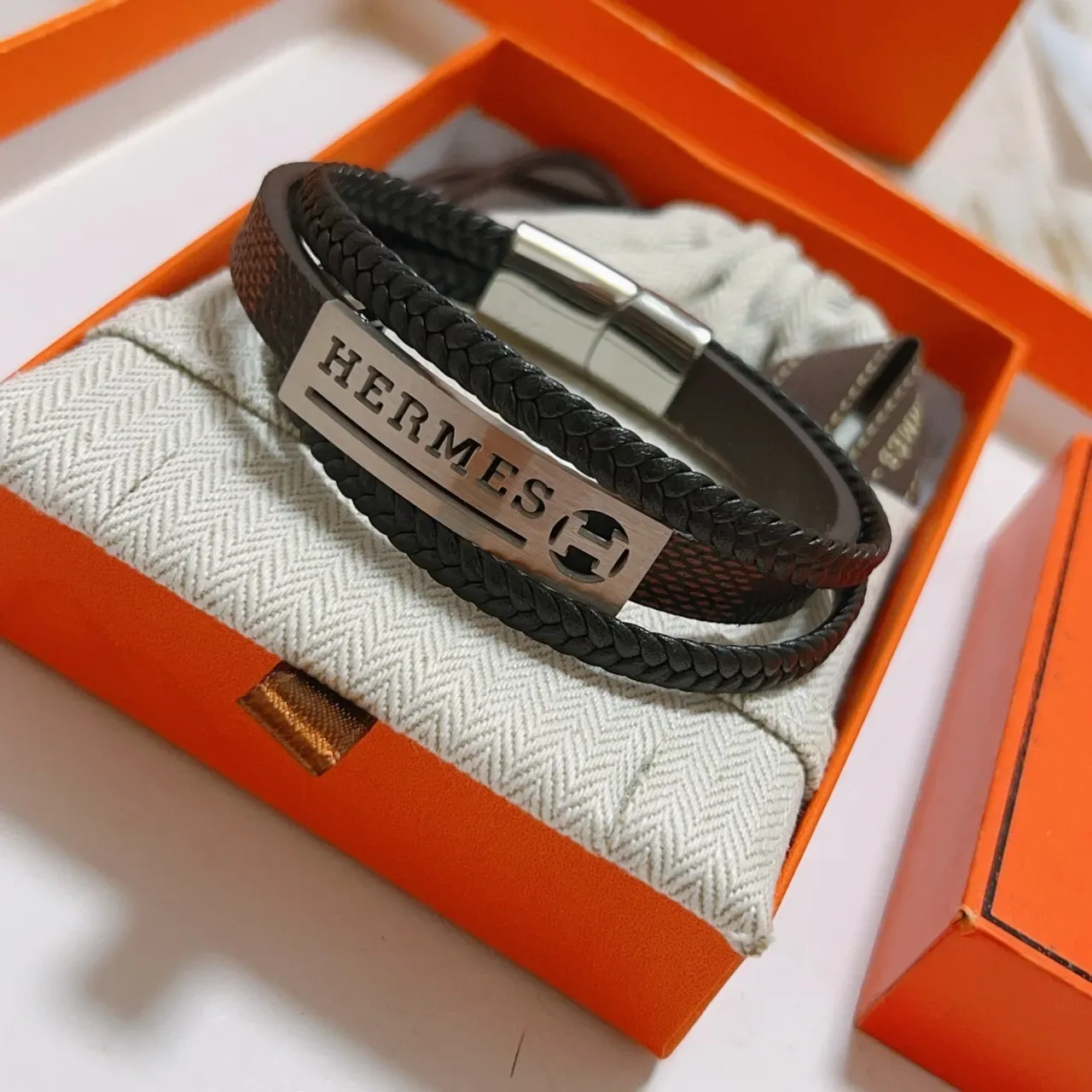Hermès Pulseira de Couro Trançada Preto Marrom Dupla Enrolamento 7