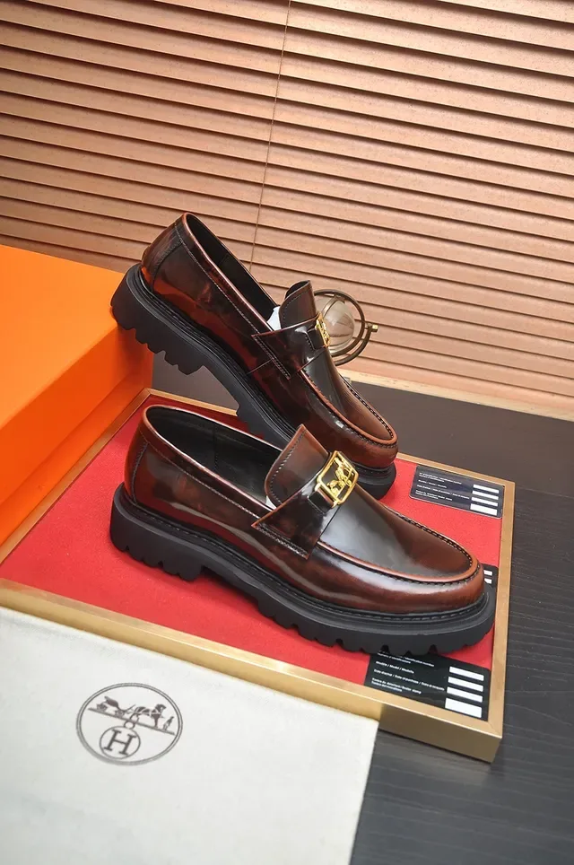 Hermès Marrom Couro Polido Correia Fivela H Dourada Loafer 4
