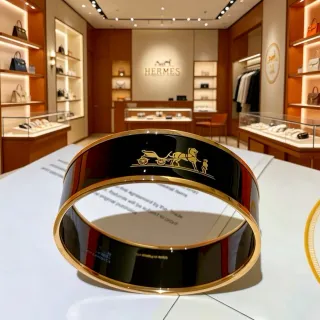 Hermès Calèche Bracelete Rígido Preto Dourado Esmaltado