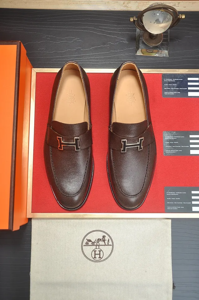 Hermès Constance Loafer Marron Cuir à grain H-Buckle Loafers 5