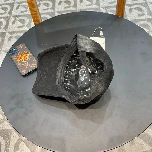 Hermès Embroidered Logo Gradient Black Baseball Cap 7