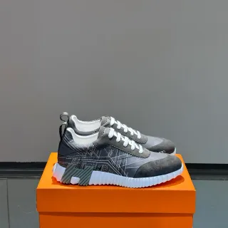 Hermès Gray White H-Shaped Heel Counter Ridged Midsole Lifestyle Sneakers