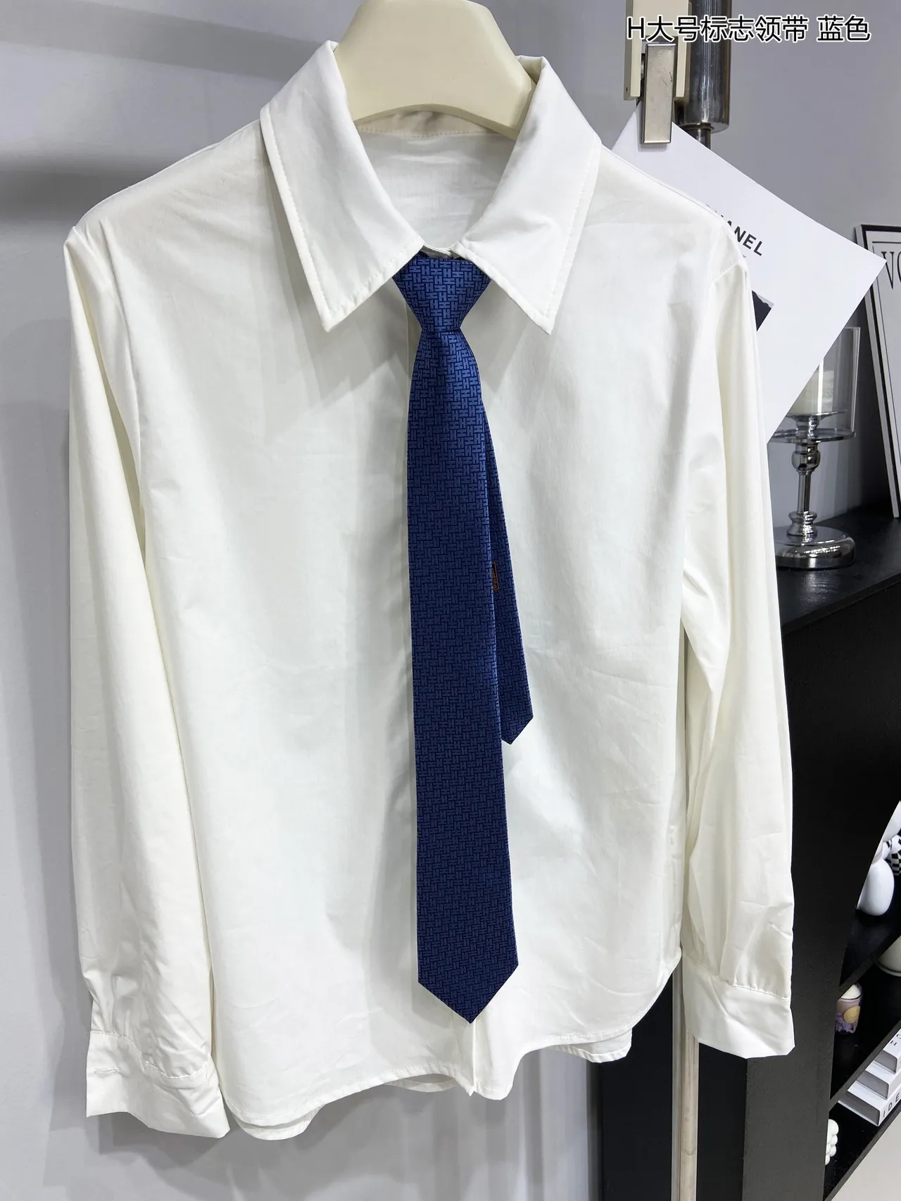 Hermès H Logo Azul Negro Seda Tejida Patrón de Monograma Interlocking Corbata 7