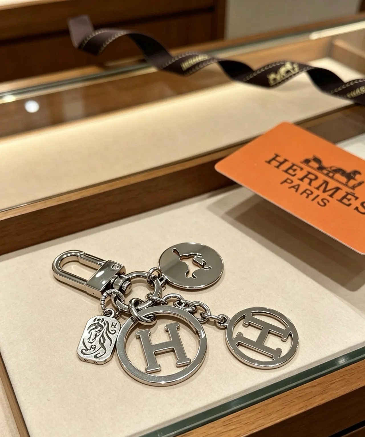 Hermès Multi-Charm Keychain Silver Black Polished Metal Assembly Bracelet 2