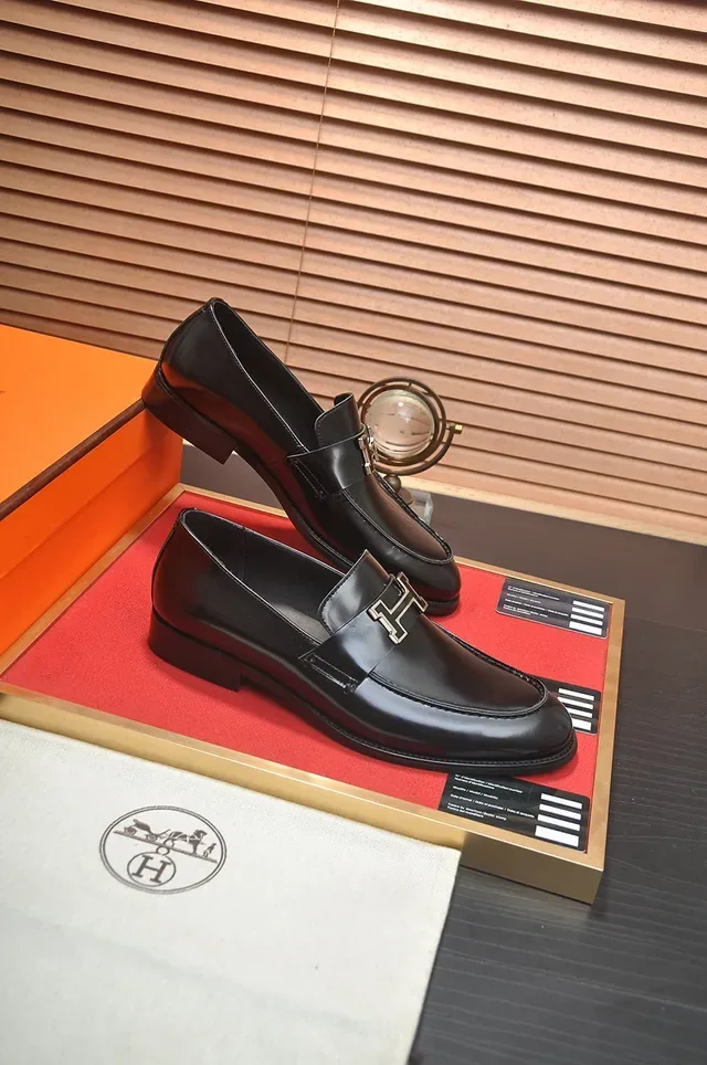 Hermès Oran أحذية جلد أسود H-Buckle 4