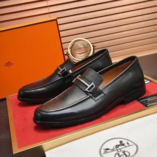 Hermès Oran Mocassins de Couro Preto com Cabrestilho