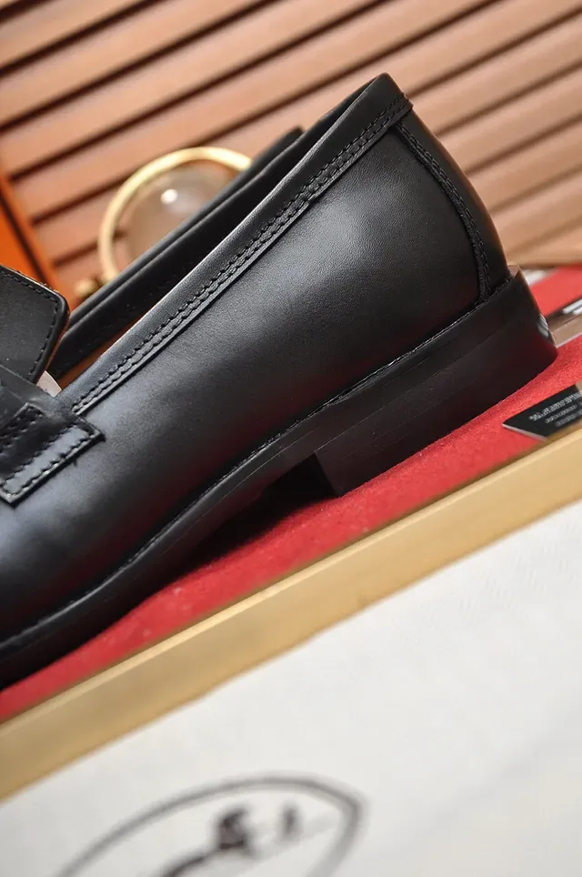 Hermès Oran Mocassins de Couro Preto com Cabrestilho 2