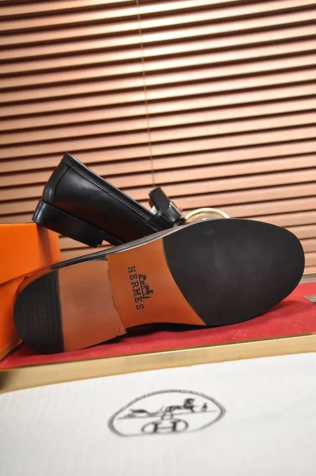 Hermès Oran Mocassins de Couro Preto com Cabrestilho 3