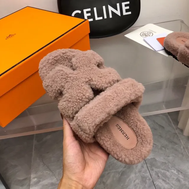 Hermès Oran Pink Black Fluffy Shearling Upper Double Strap Slippers 8