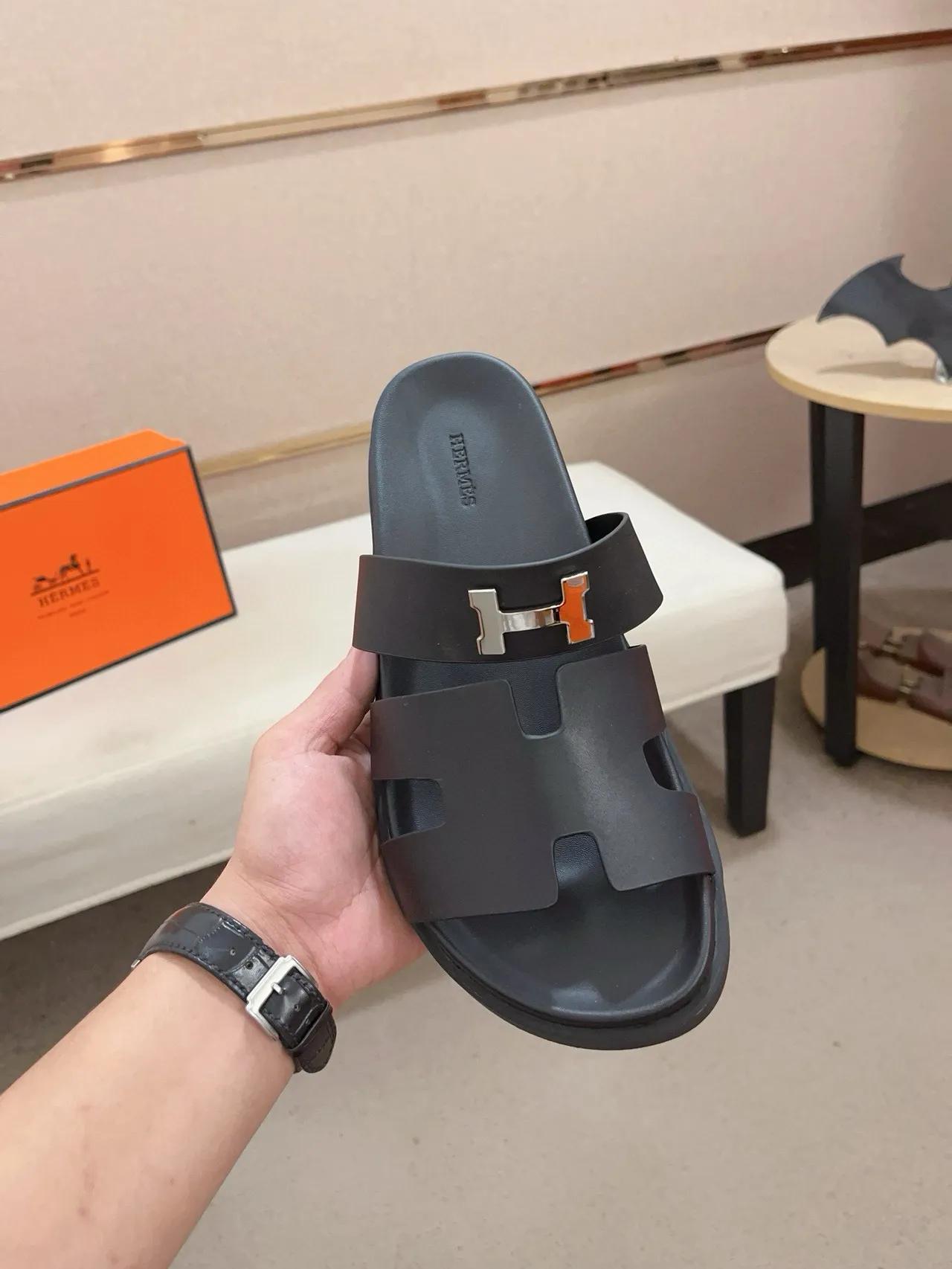 Hermès Oran Slide Black Rubber Slipper 2