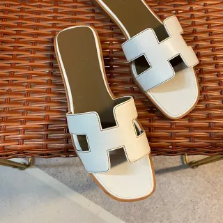 Hermès Oran Slide Two-Tone Light Blue and Cream Leather Slippers