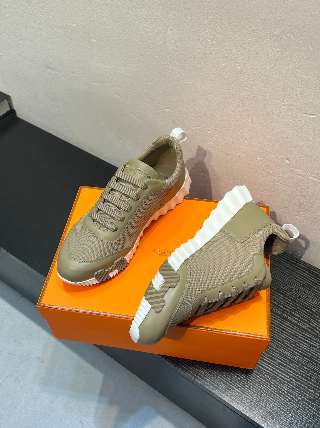 Hermès Oran Sneaker Beige and Orange Lifestyle Sneakers 4