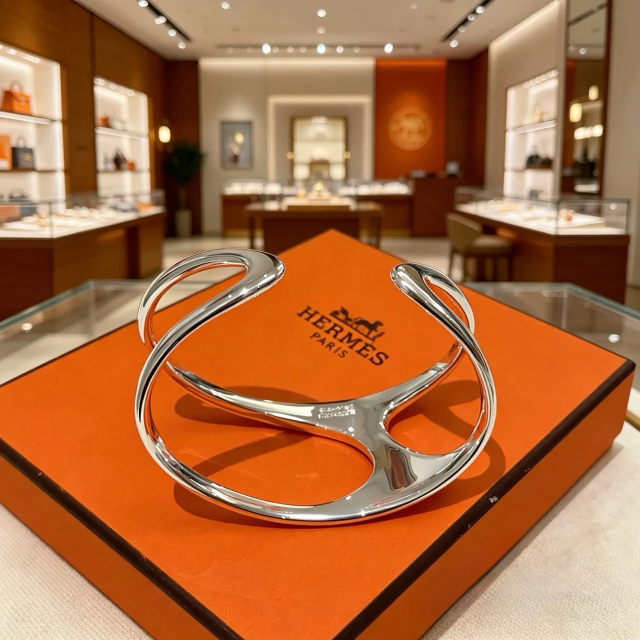 Hermès Silver Polished Asymmetrical Openwork Cuff Bracelet 3