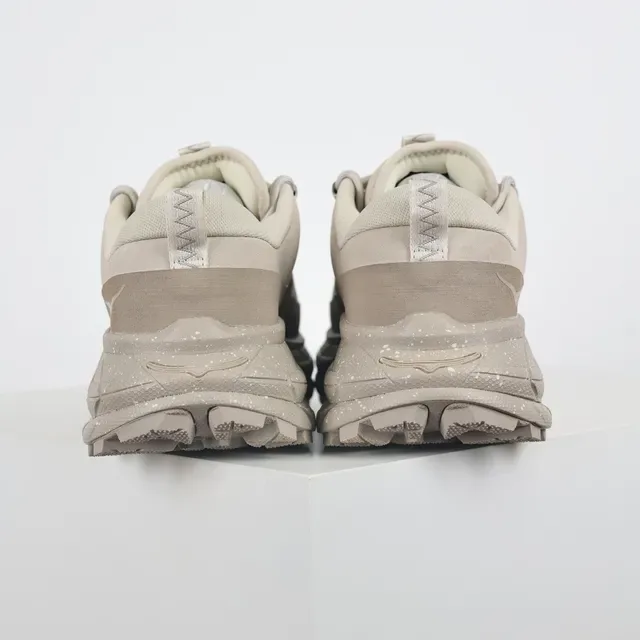 Hoka Sapatilhas lifestyle bege chunky inspiradas em trilha com hardware de metal para cadarços 8