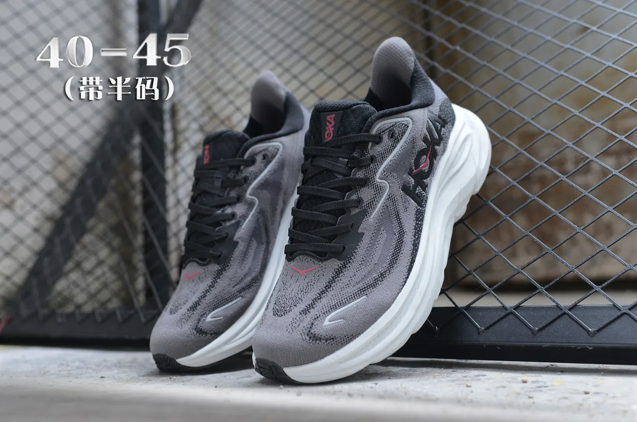 Hoka Clifton Cinza Branco Parte Superior em Knit Engineered Solado Intermediário Esculpido Tênis de Corrida 5
