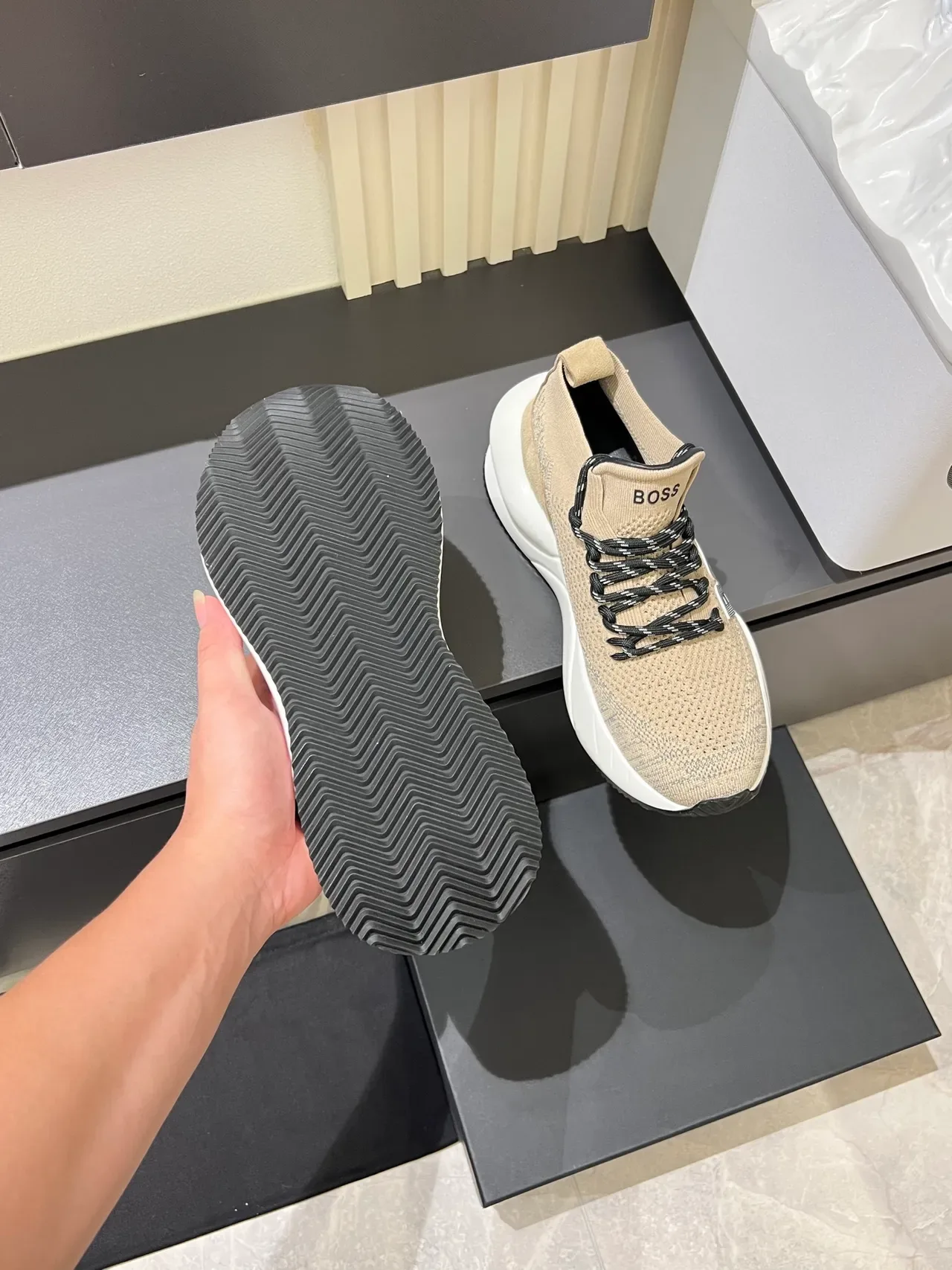 Chaussures chunky Hugo Boss Beige et Noir en tricot avec tige sock-fit et semelle sculptée blanche 3