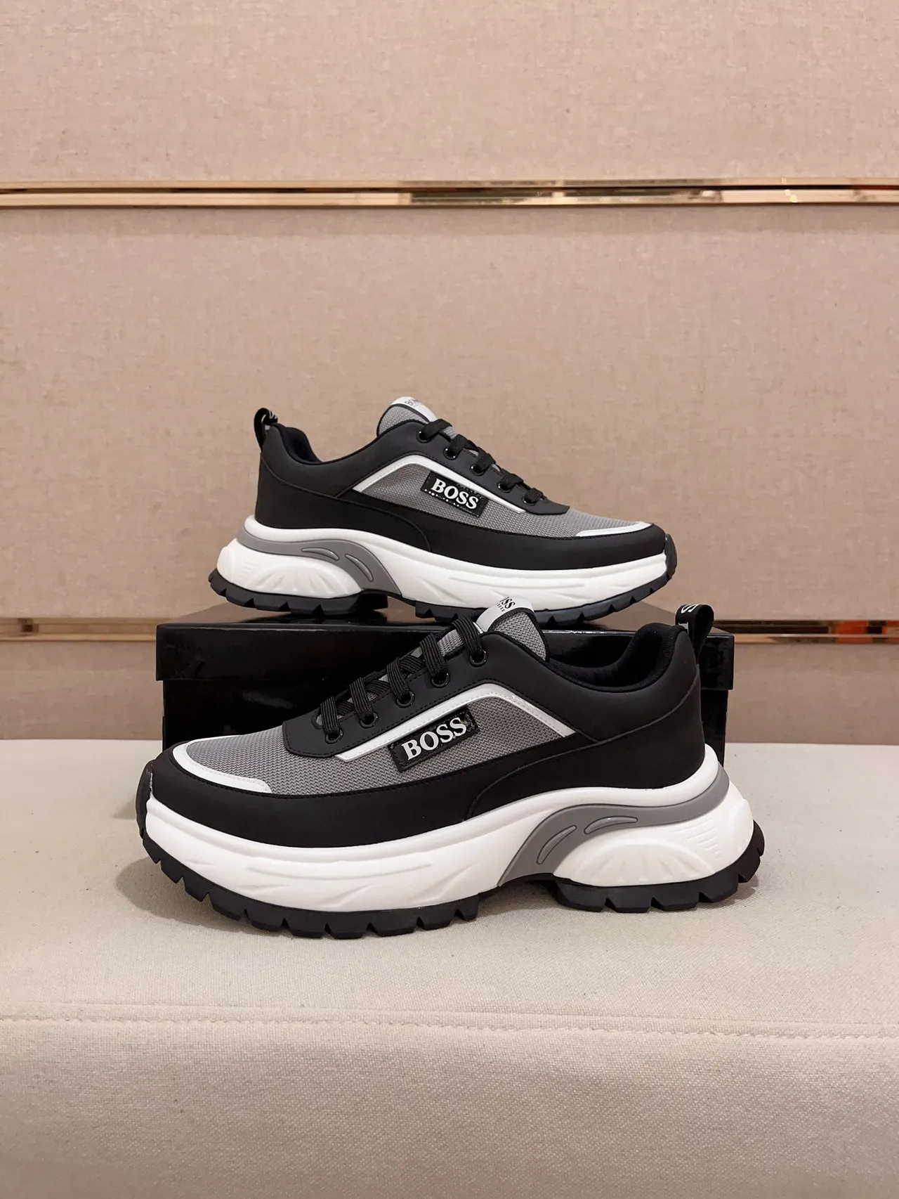 Hugo Boss Semelle Noire Grise Tissu Et Synthétique Supérieur Baskets Chunky 7