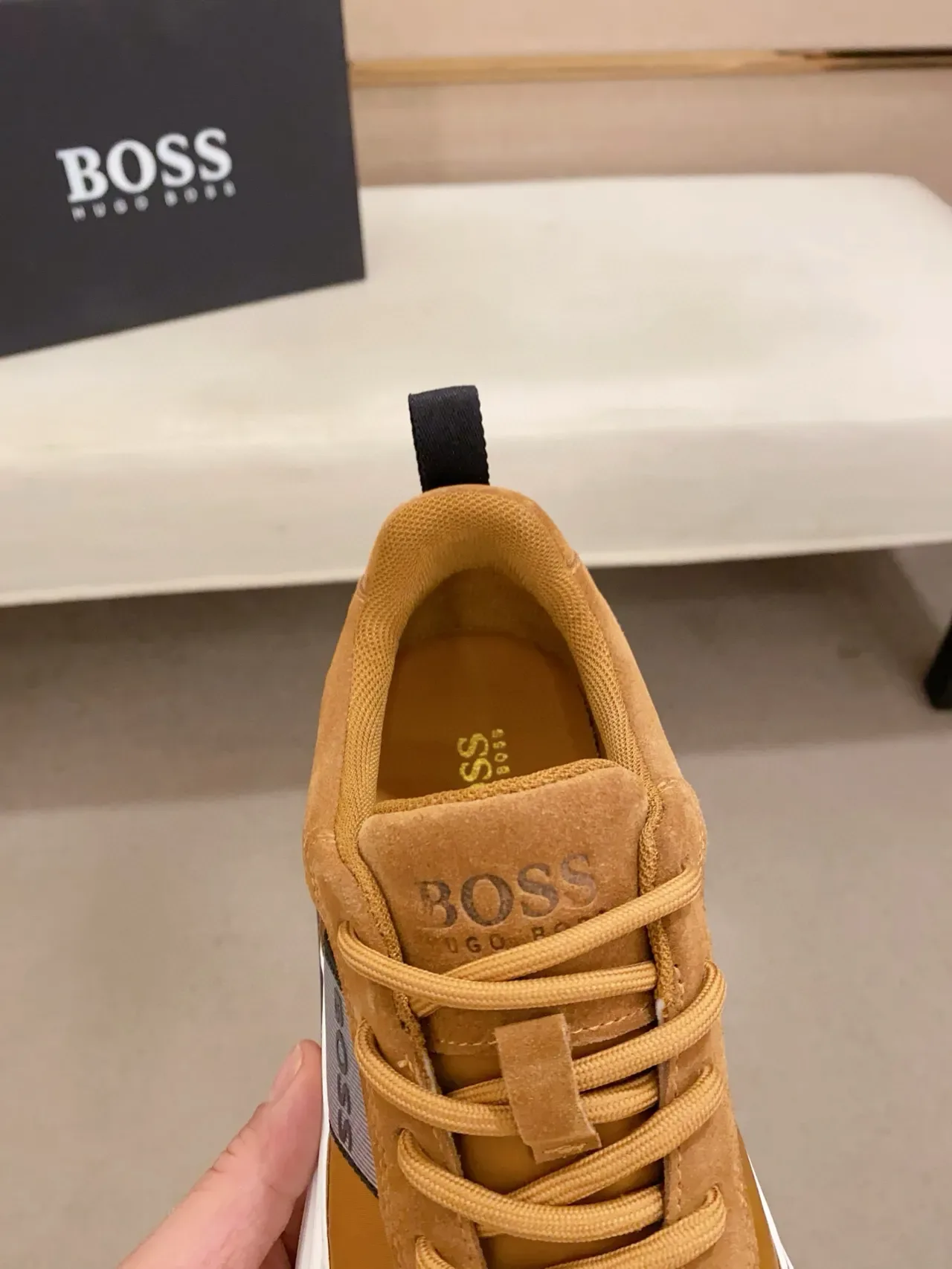Hugo Boss Chaussures Lifestyle Daim Marron Blanc Beige Chunky Midsole 6