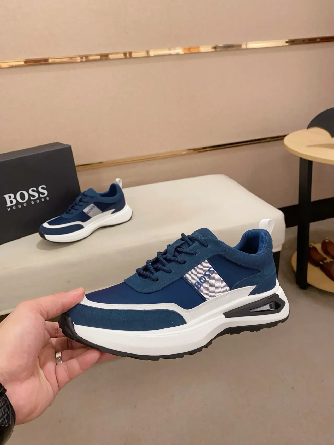 Hugo Boss Navy White Blue Daim et tissu avec rayure contrastée sneakers lifestyle 3