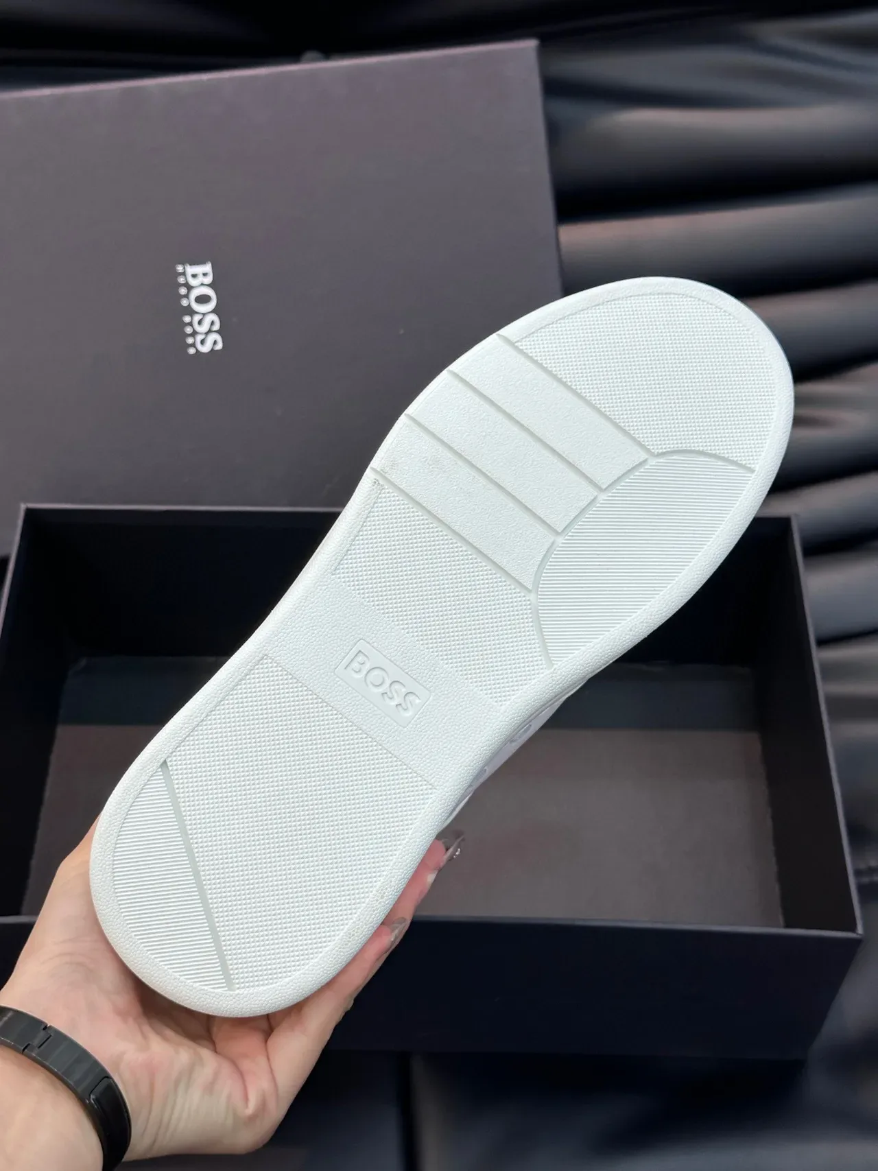 Hugo Boss White Leather Lifestyle Sneakers 2