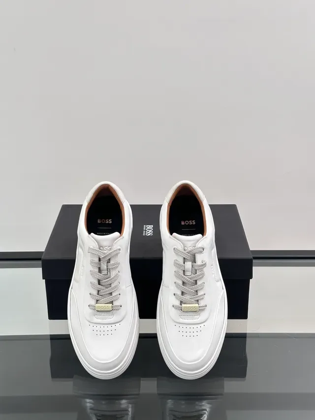 Hugo Boss Chaussures Lifestyle basses en cuir blanc à panneaux 4