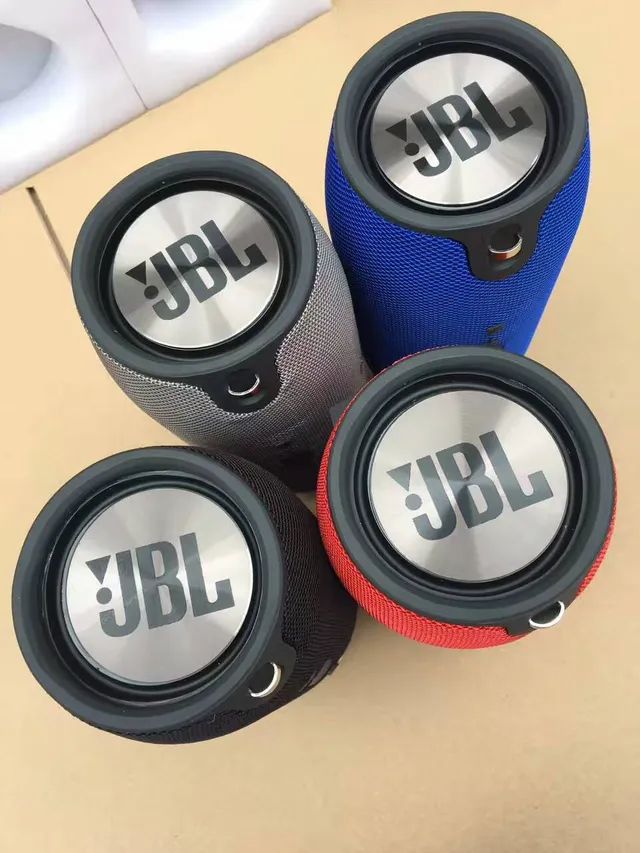 JBL مكبر صوت محمول أسطواني متعدد الألوان مغطى بشبكة 16
