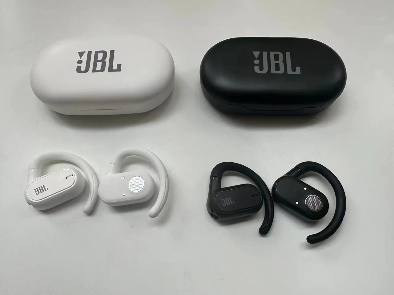 JBL Reflect Aero White Black Over-Ear Hook Design Compact Stem Housing Sports Earphones 4