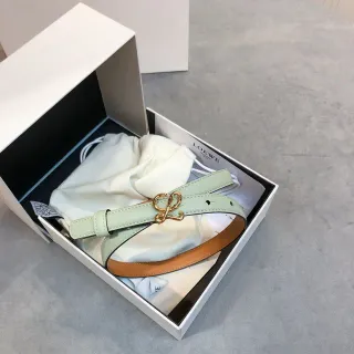 Loewe Anagram Belt Cinturón de cuero verde menta y beige