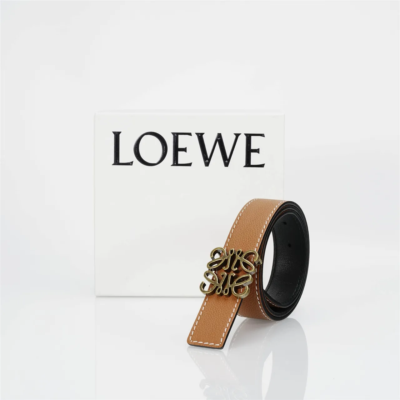 Loewe Anagram Cinto de couro marrom branco com costura contrastante texturizada 5
