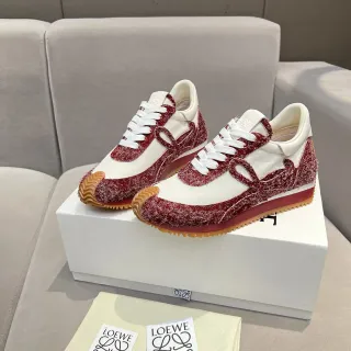 Loewe Flow Runner 2.0 حذاء أسلوب حياة أبيض وأحمر نسيجي