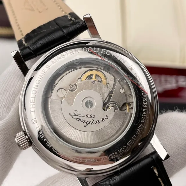 Longines चाँदी काला न्यूनतम केस यांत्रिक घड़ी 4
