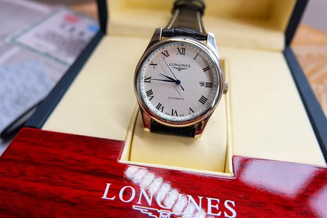 Longines Silver Black Round Stainless Steel Case Guilloché Dial Mechanical Watch 4